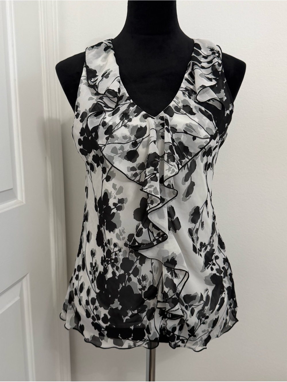 BCX Floral Ruffle Sleeveless Blouse